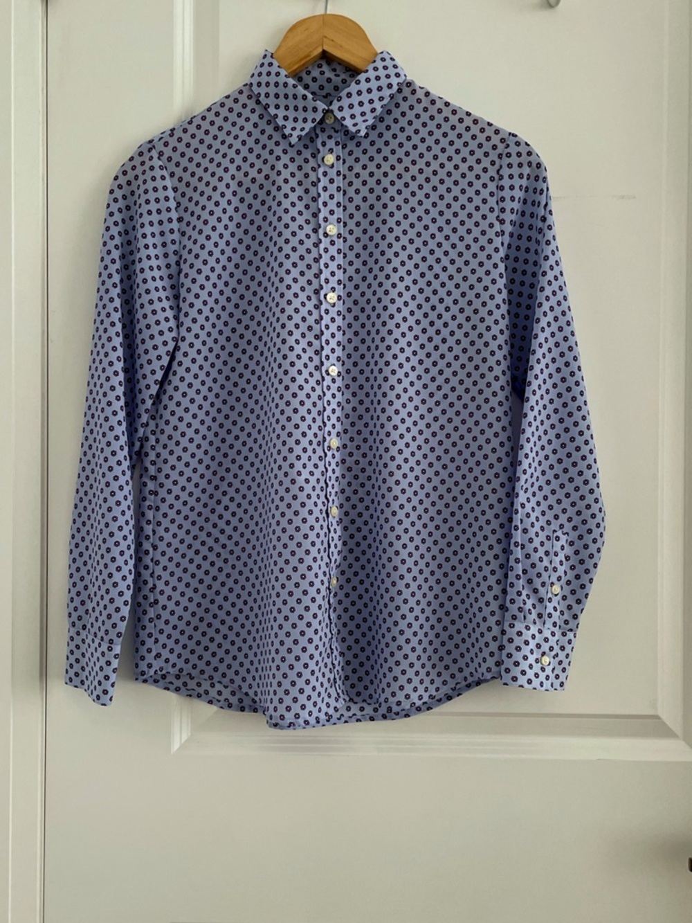 Banana Republic Women's Long-Sleeve Button-Down Shirt, Blue/Lilac Flora, XSP